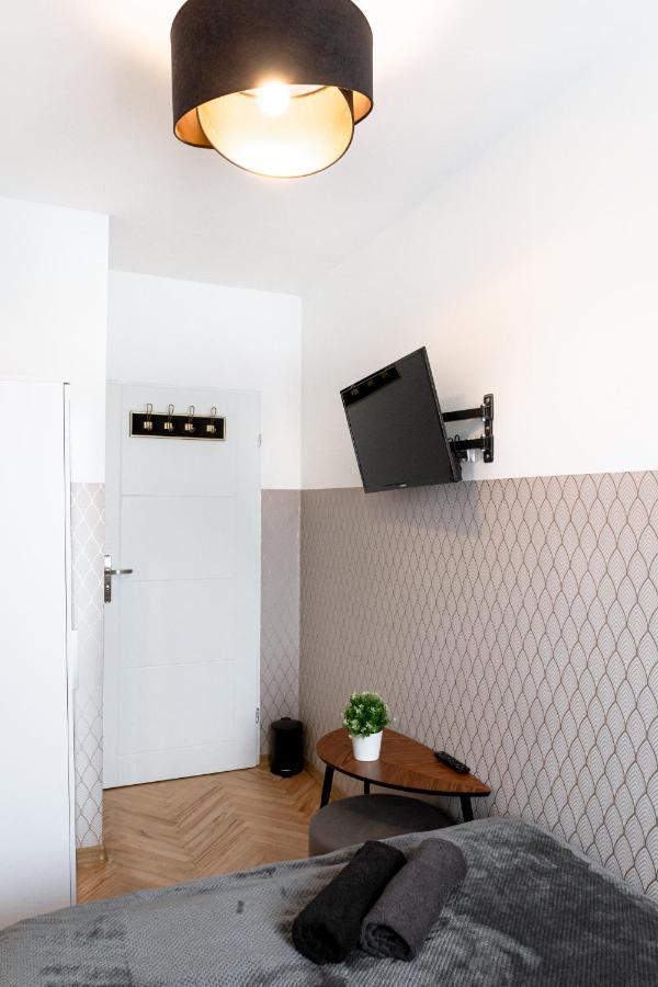 Clicktheflat Conrada Apart Rooms Warschau Exterior foto