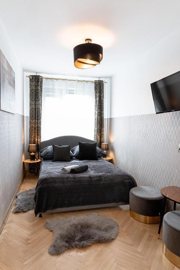 Clicktheflat Conrada Apart Rooms Warschau Exterior foto