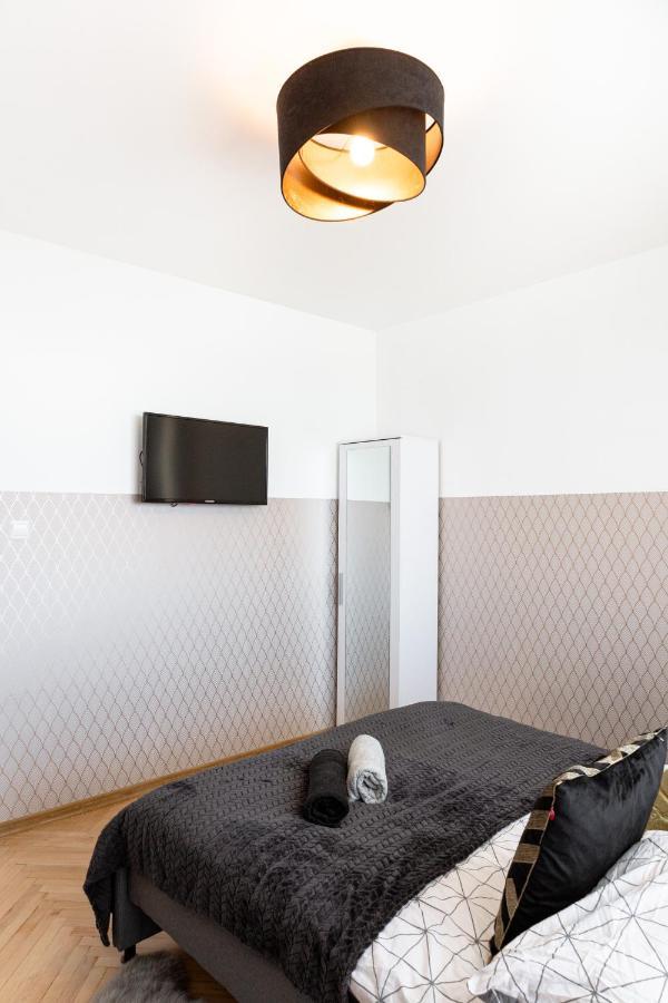 Clicktheflat Conrada Apart Rooms Warschau Exterior foto